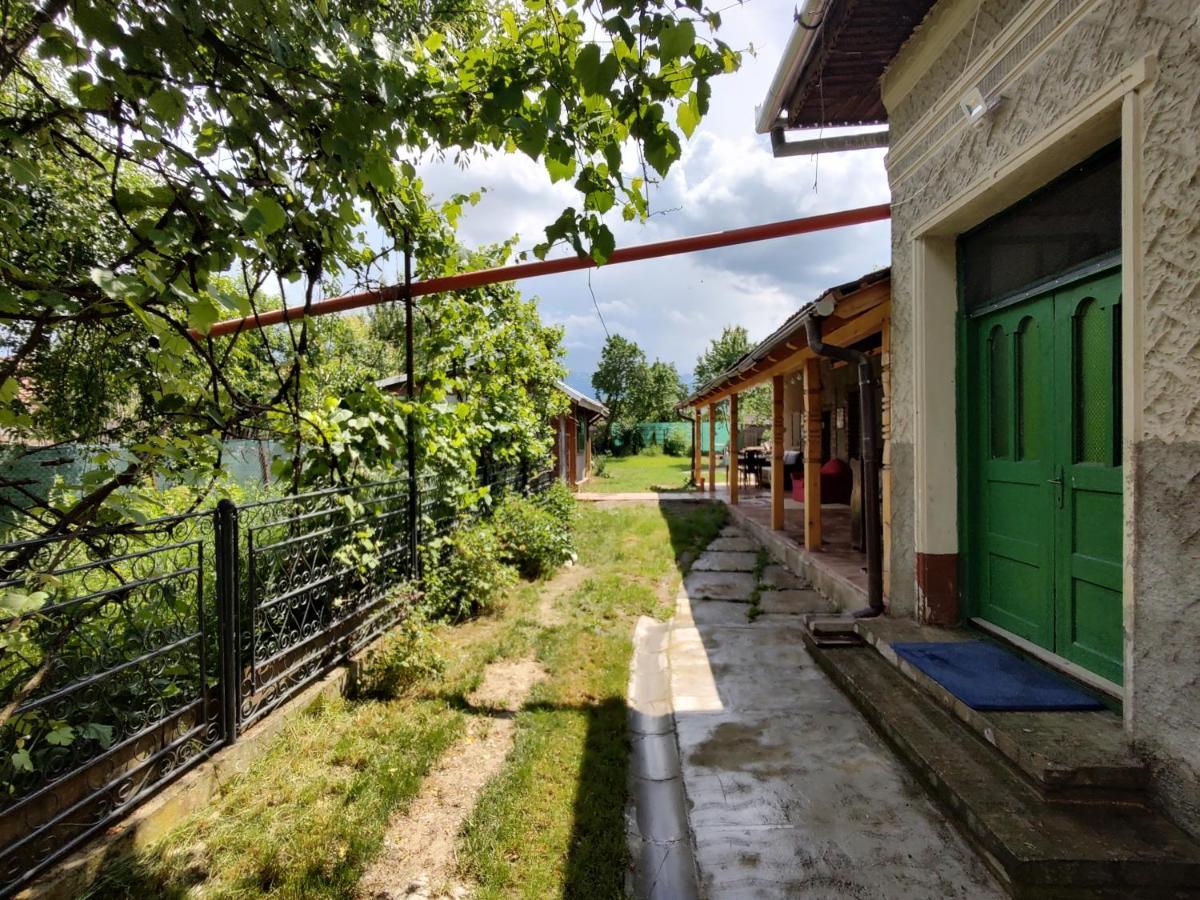 La Tataia Zahei Hotel Dragus Luaran gambar