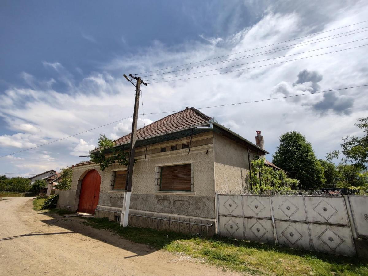 La Tataia Zahei Hotel Dragus Luaran gambar