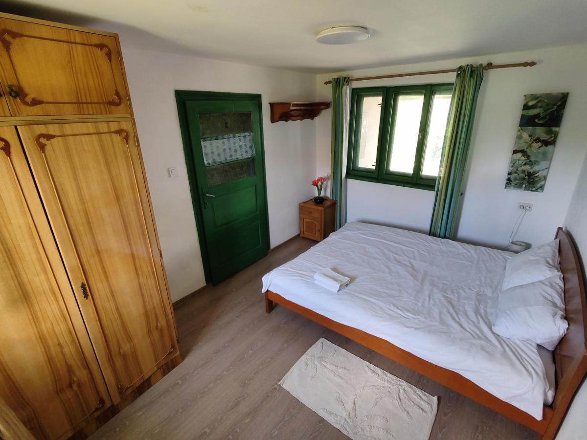 La Tataia Zahei Hotel Dragus Luaran gambar
