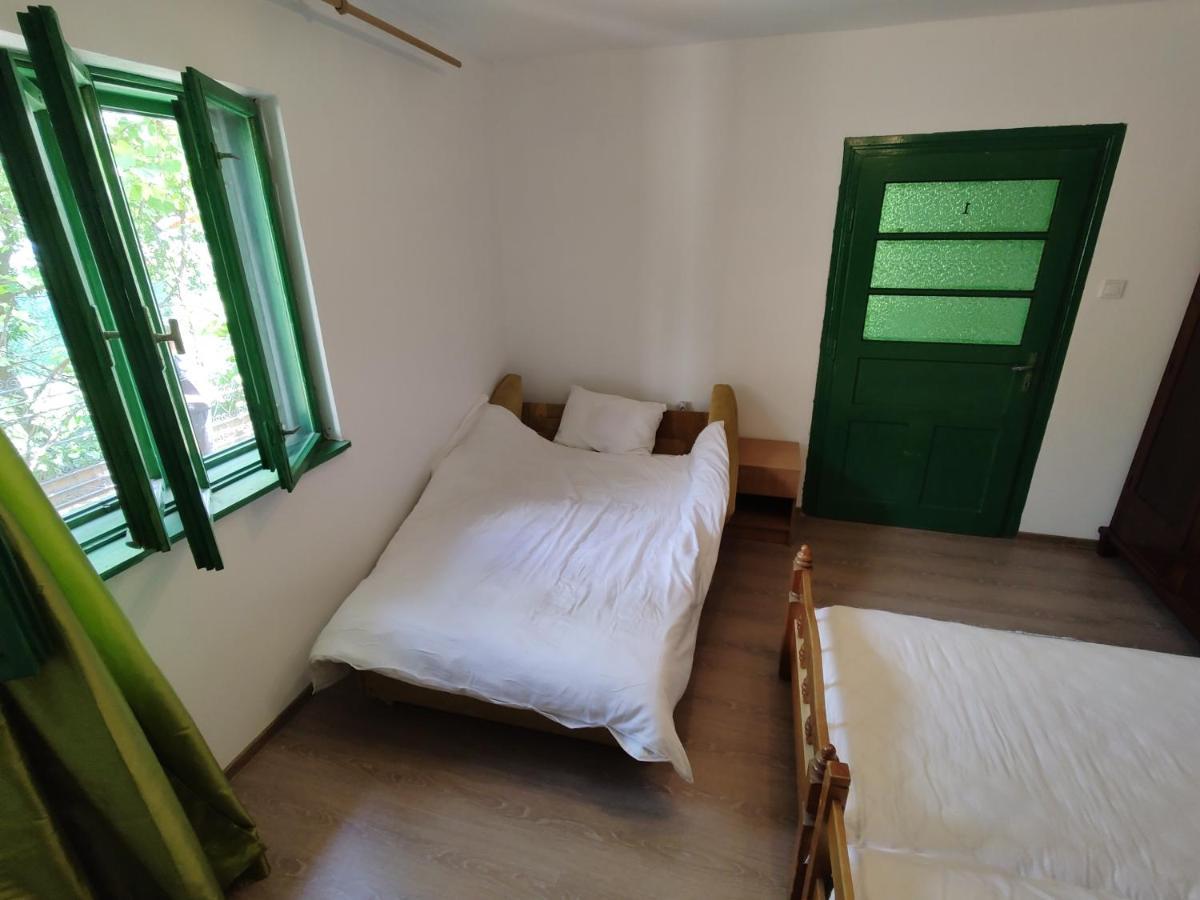 La Tataia Zahei Hotel Dragus Luaran gambar